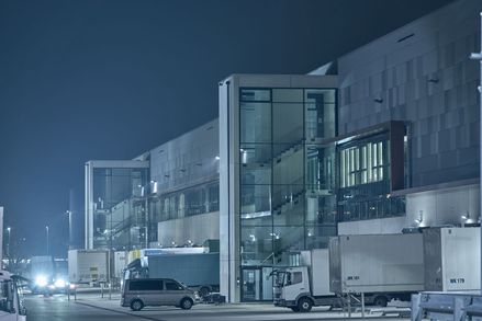 Versandzentrum Schustermann und Borenstein, München 